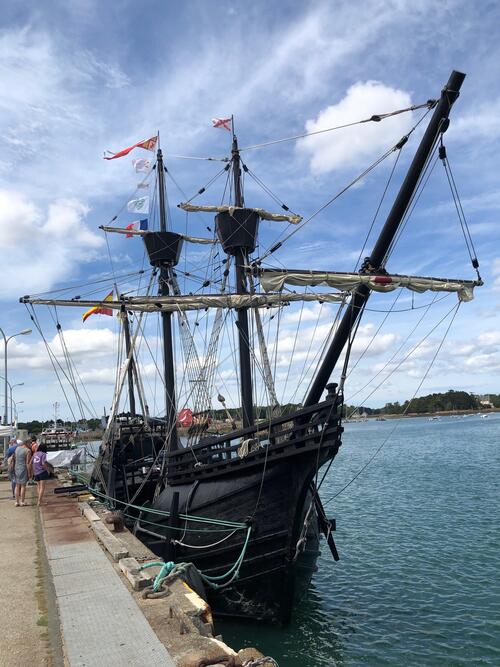 Voilier, port de Loctudy, Cornouailles, France